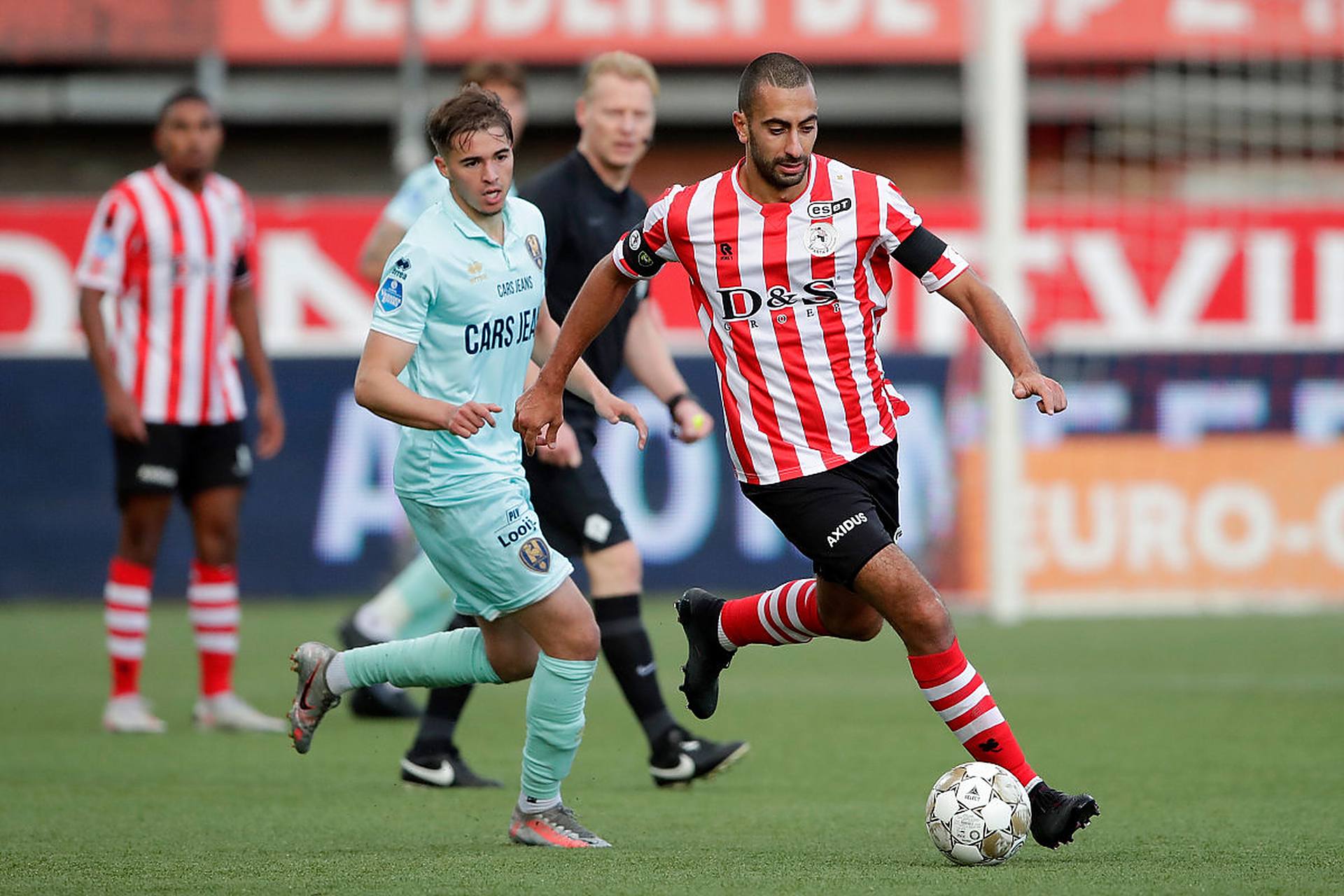 莱万多夫斯 莱万多夫斯