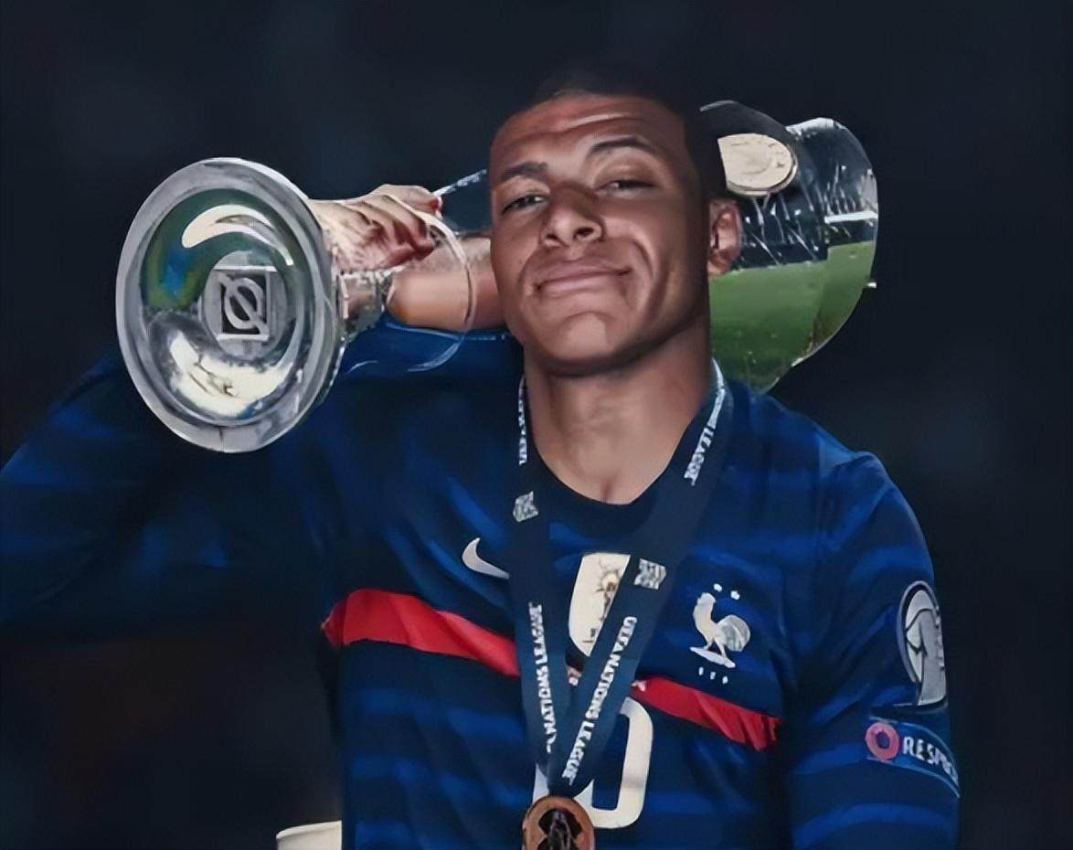 名既能输出 名既能输出